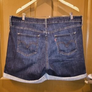 Women's mid length Levi's shorts size 16